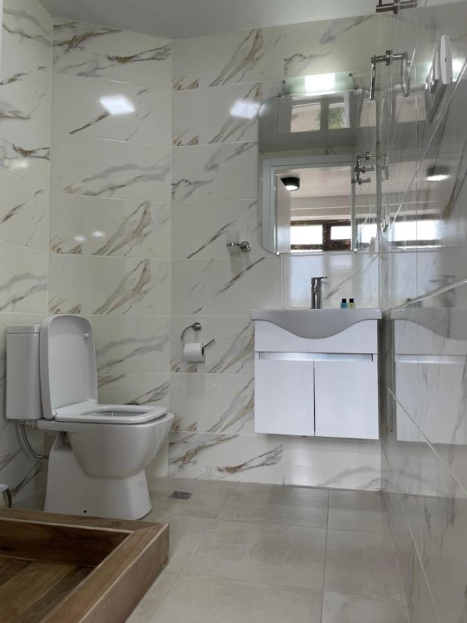 Apartment 2 Minutes From The Sea Batumi Exterior foto