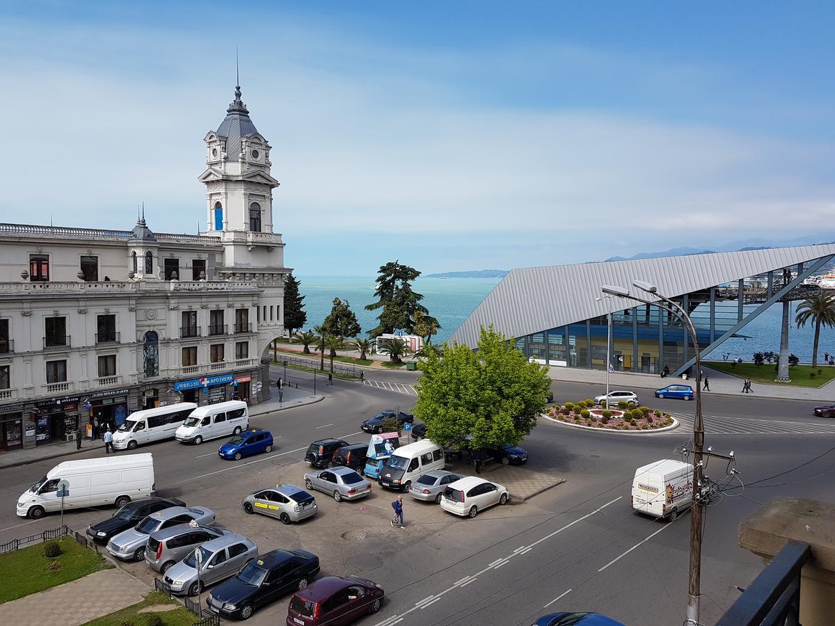 Apartment 2 Minutes From The Sea Batumi Exterior foto